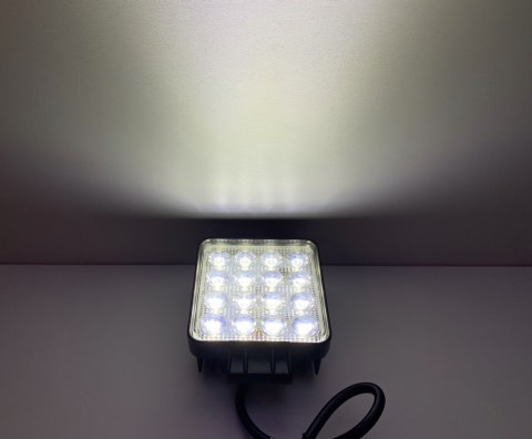 LAMPA ROBOCZA 16 LED HALOGEN SZPERACZ 48W 12V 24V