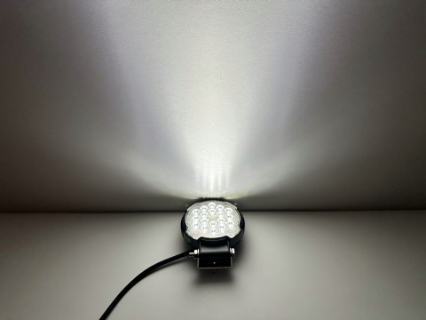 LAMPA ROBOCZA OKRĄGŁA 18 LED HALOGEN SZEROKOKĄTNY HONEYCOMB 28W 12V 24V