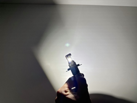 Żarówki samochodowe led H4 HYBRID Canbus światła mijania drogowe 60w 12v