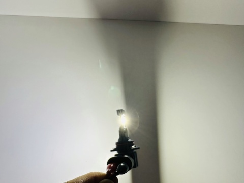 Żarówki samochodowe led HB4 9006 HYBRID Canbus światła mijania drogowe 12v