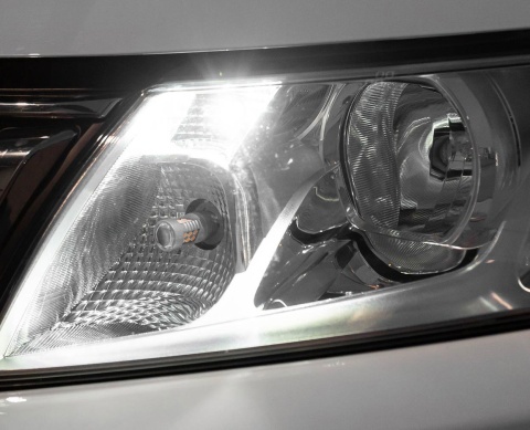 2x Żarówka LED W5W R10 T10 W3W clear COB biała komplet postojówki 12v