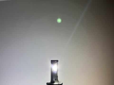 2x Żarówka samochodowa LED D2S D2R zamiennik xenon bez przeróbek 12v 24v