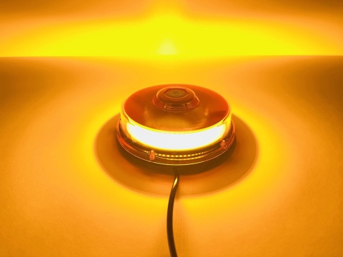 Kogut LED UFO2 lampa ostrzegawcza stroboskop pomarańczowy na magnes 12V 24V