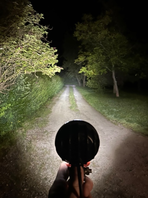 Lampa dalekosiężna 4 LED okrągła mała szperacz skupiający światło 12V 24V
