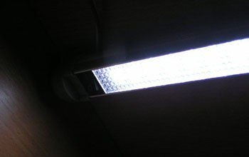 LAMPA PODŁUŻNA 10 LED KAMPER KABINA BUS 12V 24V