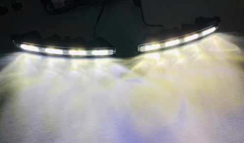 ŚWIATŁA DZIENNE LED SKOŚNE ZDERZAK VW AUDI SEAT RL