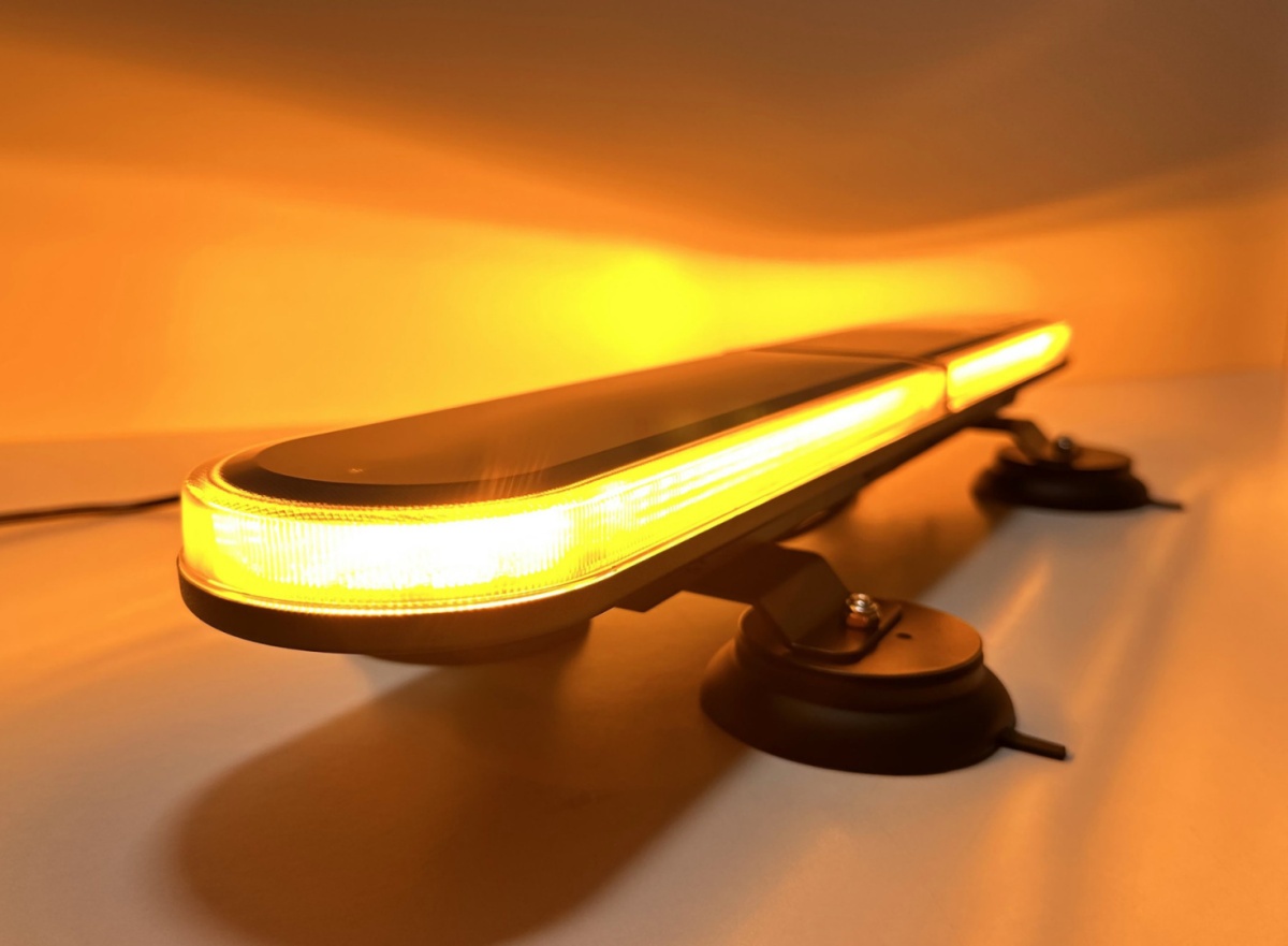 Belka ostrzegawcza LED Slim Dark 60cm – kompaktowa, nowoczesna i mocna