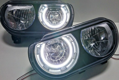 LAMPY DODGE CHALLENGER Z RINGAMI SMD JAKO ŚWIATŁA DRL